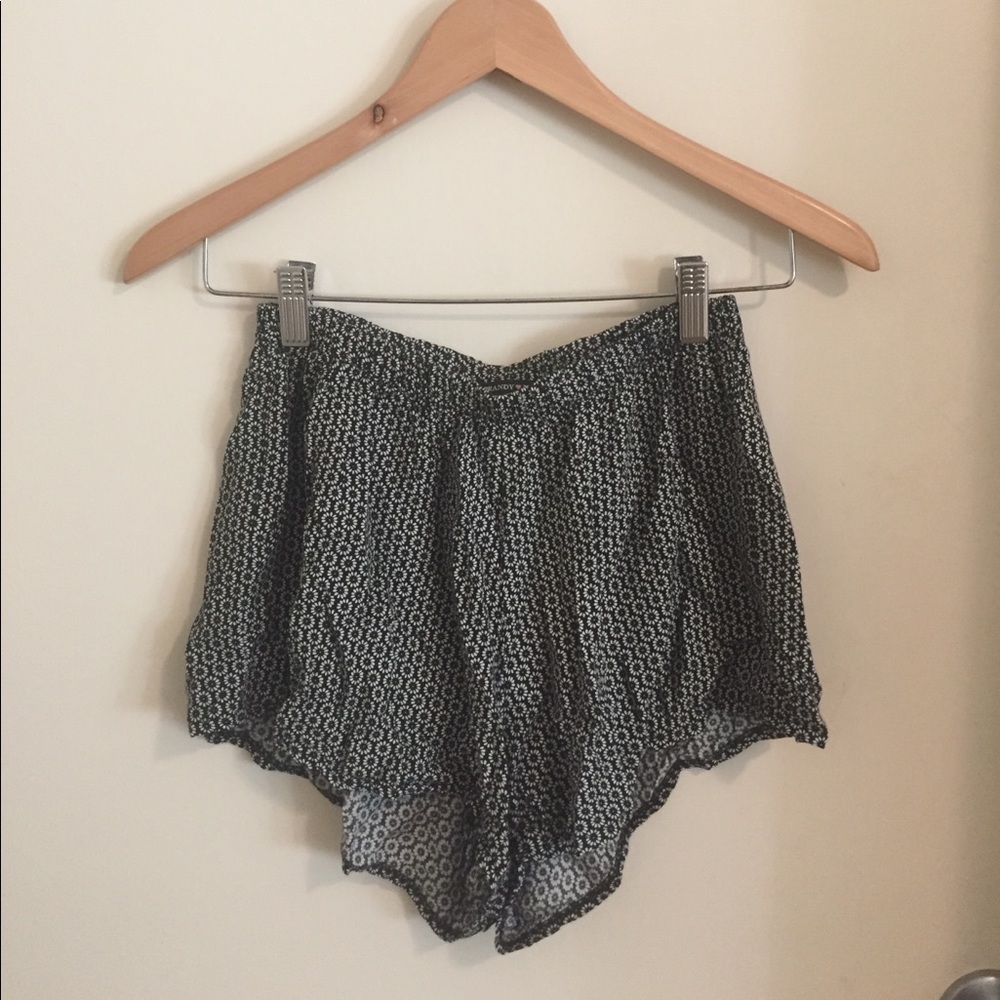 Flowy floral shorts